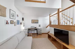 35 New South St, Northampton, MA 01060 - Photo 6