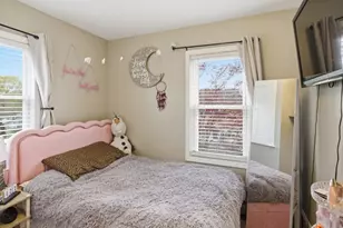 90 Sweetbriar Ave, East Providence, RI 02915 - Photo 16