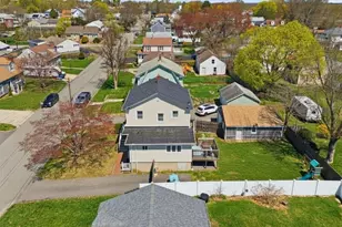 90 Sweetbriar Ave, East Providence, RI 02915 - Photo 4