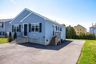 349 County St, Fall River, MA 02723 - Photo 4