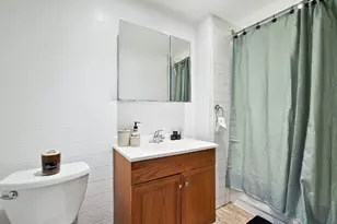 909 E 2nd St, Boston, MA 02127 - Photo 16