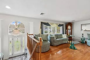 33 Arlene Ave, Wilmington, MA 01887 - Photo 2