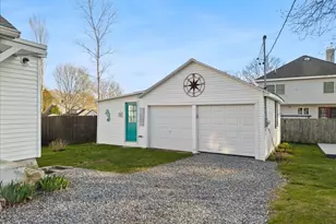 24 Harvard St, Fairhaven, MA 02719 - Photo 4