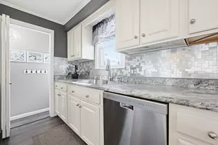 89 Coburn Dr, Lowell, MA 01854 - Photo 4