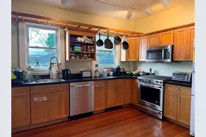 70 Perry St #3, Brookline, MA 02446 - Photo 14