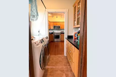 70 Perry St #3, Brookline, MA 02446 - Photo 18