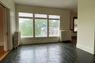 70 Perry St, Brookline, MA 02446 - Photo 6