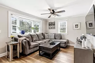 39 Hillside Ave, South Hadley, MA 01075 - Photo 4