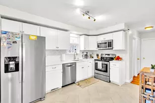 18 Mayflower Rd, Northborough, MA 01532 - Photo 4