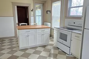 336 Burncoat St, Worcester, MA 01606 - Photo 14