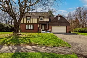26 Kimberly Dr, South Hadley, MA 01075 - Photo 2
