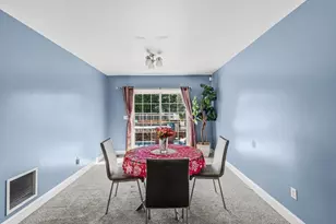 563 Woodman St, Fall River, MA 02724 - Photo 12