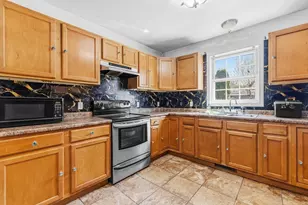 563 Woodman St, Fall River, MA 02724 - Photo 6