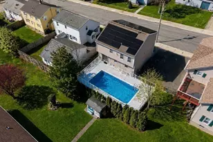 563 Woodman St, Fall River, MA 02724 - Photo 30