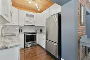 14 Sanford St, Medway, MA 02053 - Photo 4