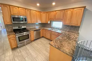 184 Boston St, Boston, MA 02125 - Photo 2