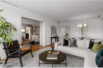 2 Commonwealth Ave #12B, Boston, MA 02116 - Photo 8