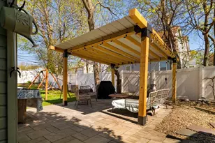 10 Gilman St, Boston, MA 02131 - Photo 32