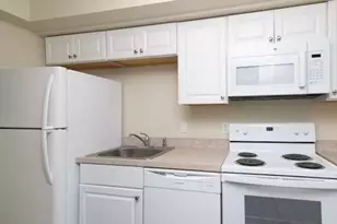 1025 Hancock St, Quincy, MA 02169 - Photo 8