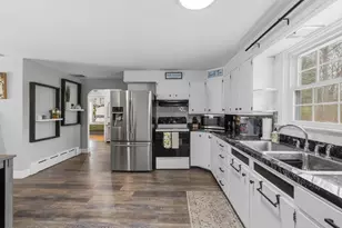 89 Lexington Ave, Dartmouth, MA 02747 - Photo 4