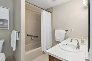 35 Essex Green Ln, Peabody, MA 01960 - Photo 16
