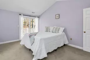 35 Essex Green Ln, Peabody, MA 01960 - Photo 14