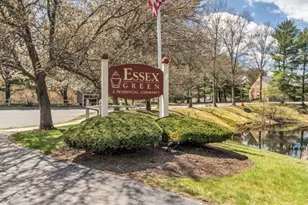 35 Essex Green Ln, Peabody, MA 01960 - Photo 2