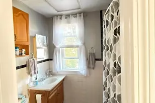14 Wyman St, Lynn, MA 01905 - Photo 8