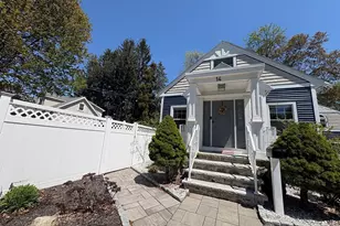 14 Fairview Rd, Lynnfield, MA 01940 - Photo 2