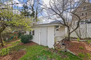 36 Irving St, Revere, MA 02151 - Photo 32