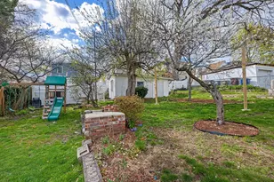 36 Irving St, Revere, MA 02151 - Photo 28