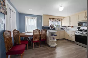 36 Irving St, Revere, MA 02151 - Photo 14