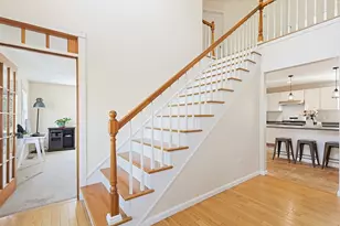 7 Shand Ct Cir, Somerset, MA 02726 - Photo 8