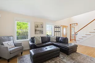7 Shand Ct Cir, Somerset, MA 02726 - Photo 4
