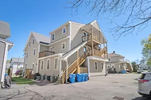 87 Ash St, Waltham, MA 02453 - Photo 2