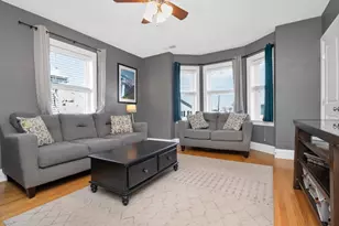 87 Ash St, Waltham, MA 02453 - Photo 12