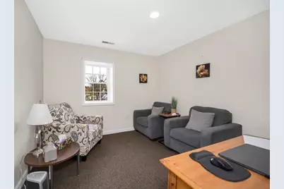 1595 Lakeview Ave #9, Dracut, MA 01826 - Photo 6