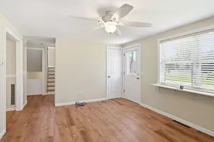 25 Coolidge Ave, Westfield, MA 01085 - Photo 10