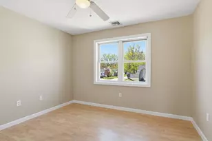 25 Coolidge Ave, Westfield, MA 01085 - Photo 28