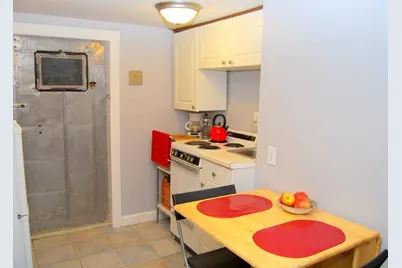 3 Goodwin Pl #B, Boston, MA 02114 - Photo 4