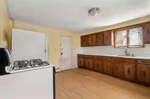 39 Hunting St, Cambridge, MA 02141 - Photo 14
