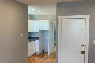8 Beethoven St, Boston, MA 02119 - Photo 6