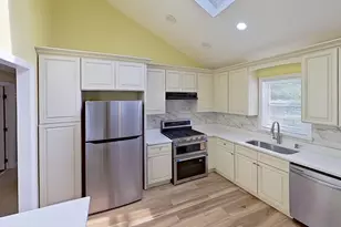 52 Rockefeller St, Randolph, MA 02368 - Photo 2