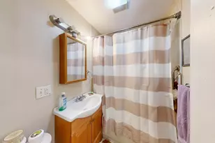 1 Lesher St, Boston, MA 02131 - Photo 24