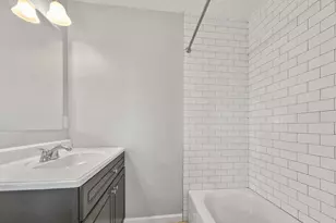 26 Arcadia St, Boston, MA 02122 - Photo 6