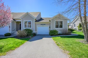 118 Grey Hawk Dr, Mashpee, MA 02649 - Photo 2