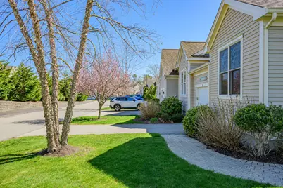118 Grey Hawk Dr #118, Mashpee, MA 02649 - Photo 4