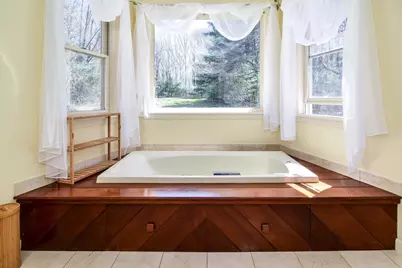 128 Upton Rd, Westborough, MA 01581 - Photo 16