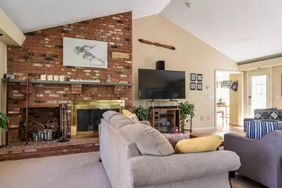 128 Upton Rd, Westborough, MA 01581 - Photo 6