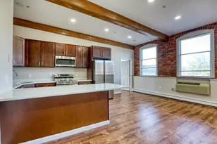 402 River St, Haverhill, MA 01832 - Photo 4